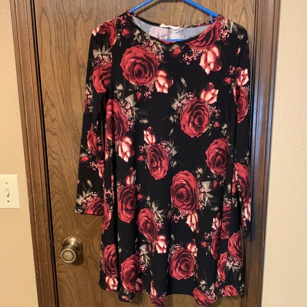Again Swing Dress, Black and Floral, Small